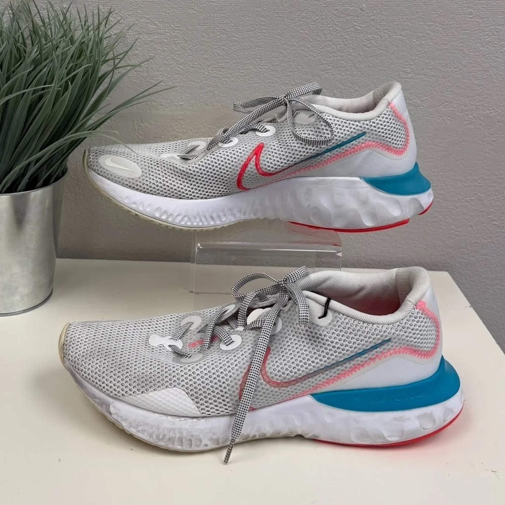 Nike Oracle Aqua Crimson Renew Running Shoes - Size 11